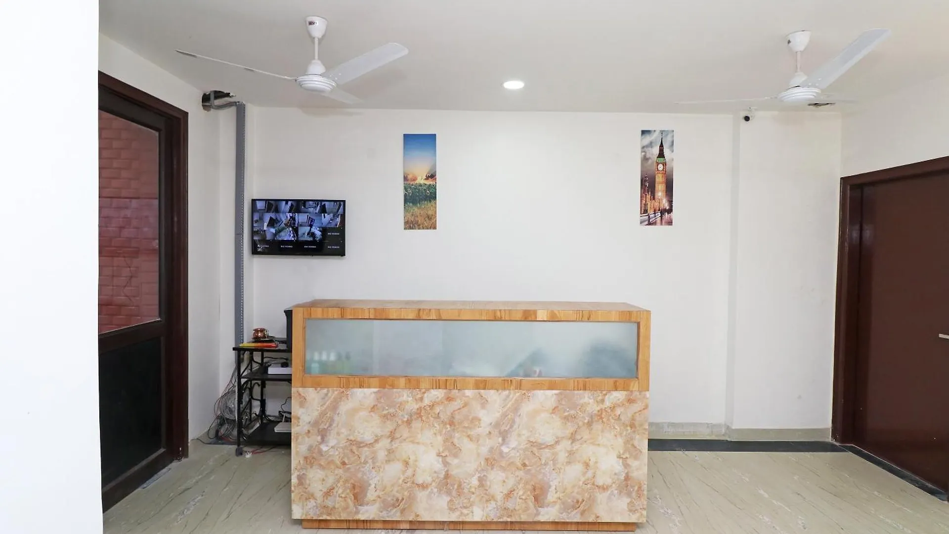 ***  Hotel O The Primero Near Leisure Valley Park Гургаон Индия